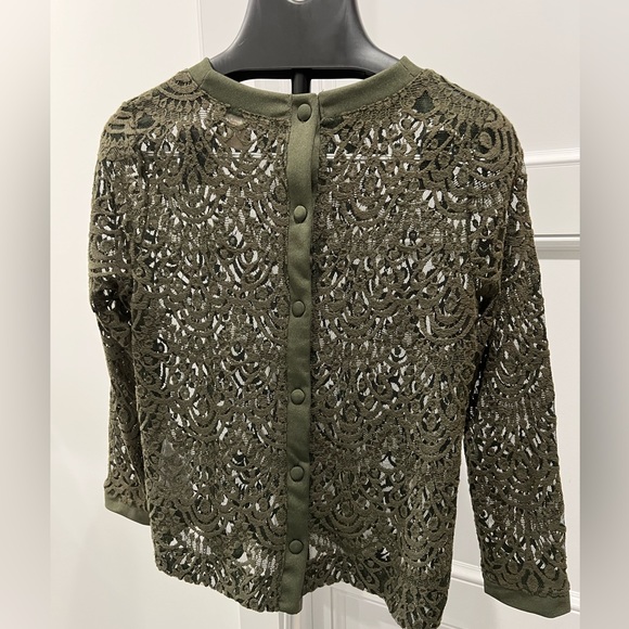 Banana Republic olive green lace top - Medium - Picture 2 of 6